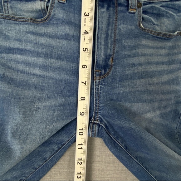 American Eagle Hi-Rise Skinny Kick Jeans Sz 4 Next Level Stretch - Picture 10 of 12